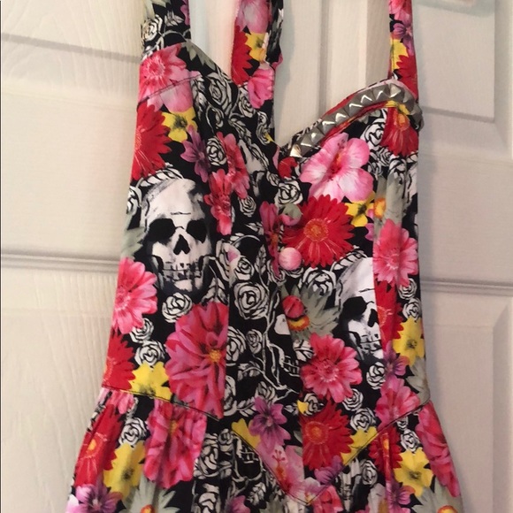 Rockabilly Pinup Hell Bunny skull and flower dress - Picture 3 of 4